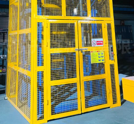 龙沙货梯可以安装在室外吗